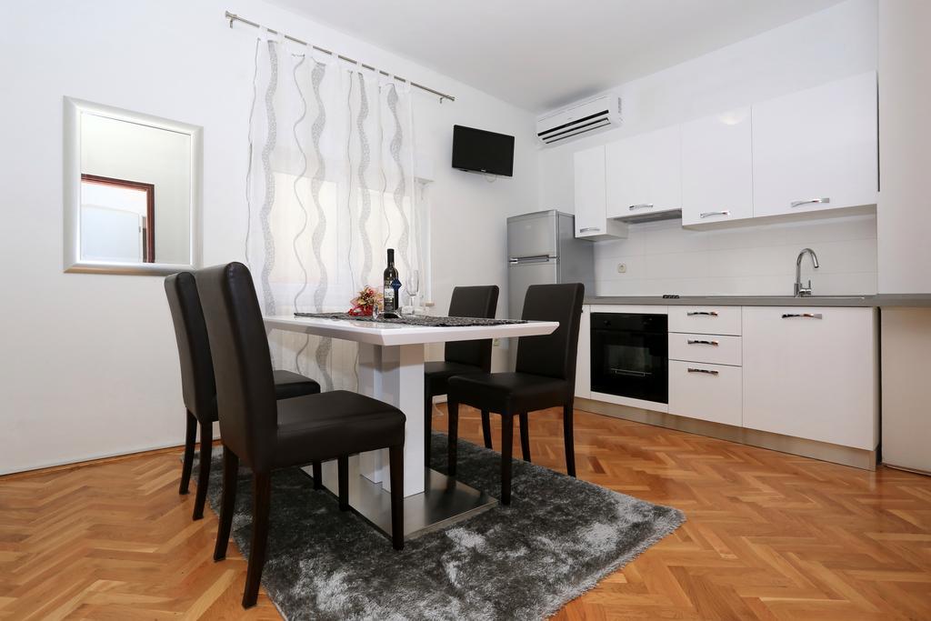 זאדאר Apartments Maruna Self Check-In מראה חיצוני תמונה